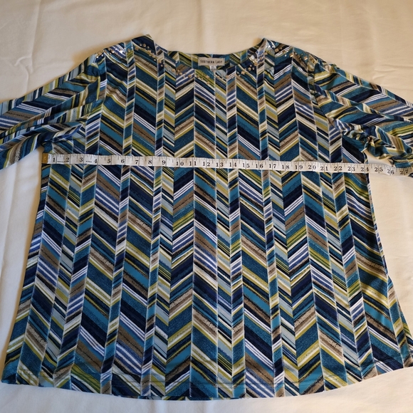 Fall Top.  Southern Lady Graphic Blue Green Relaxed Blouse - Picture 6 of 8